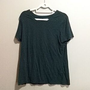 Amazon essentials tshirt size xl
